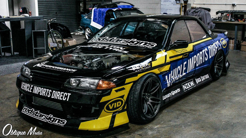 BN Style Side Skirts For Nissan Skyline R32 4DR
