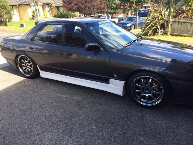 Vertex Style Side Skirts For Nissan Skyline R32 4DR