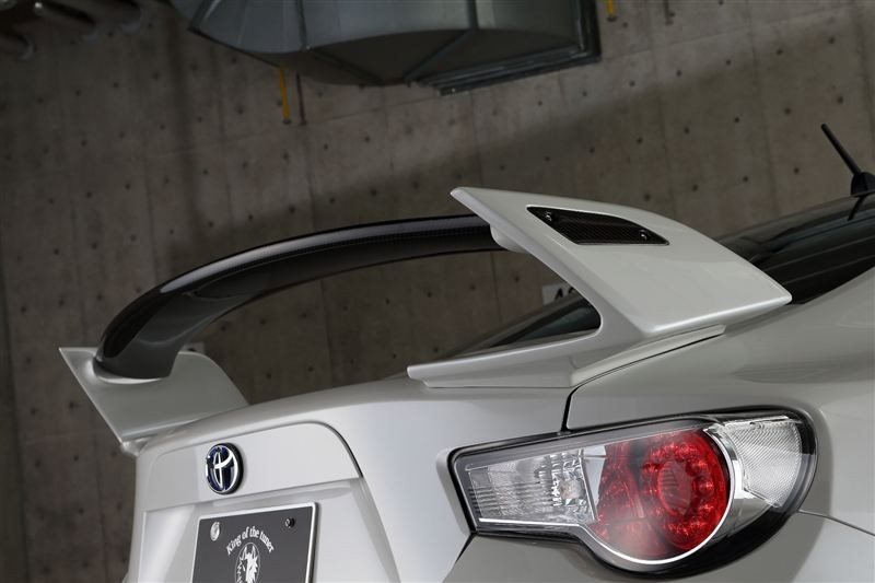 Tommykaria Style Spoiler With Carbon Mid Blade For Toyota GT86