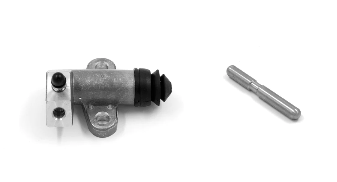 Nissan Clutch Slave Cylinder - Small Box RB20/SR20 (Includes Push Rod)