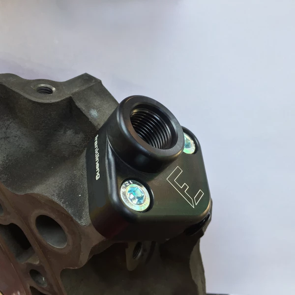 External Oil Feed Adaptor for Mazda RX8 13B