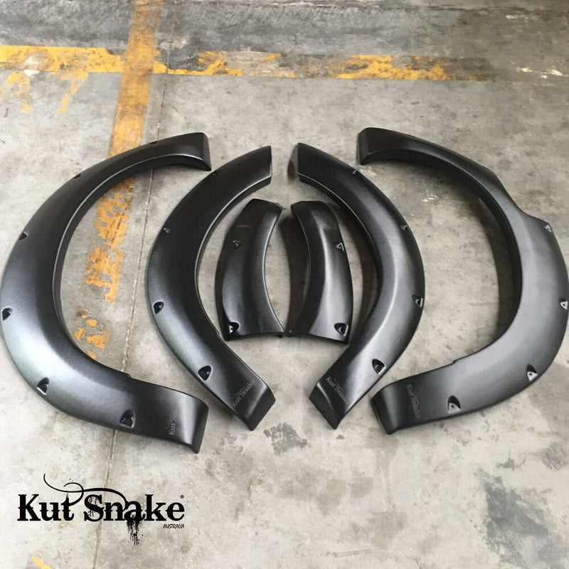 Kut Snake Flare Kit to Fit Nissan D23 Models