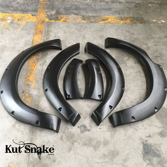 Kut Snake Flare Kit to Fit Nissan D23 Models