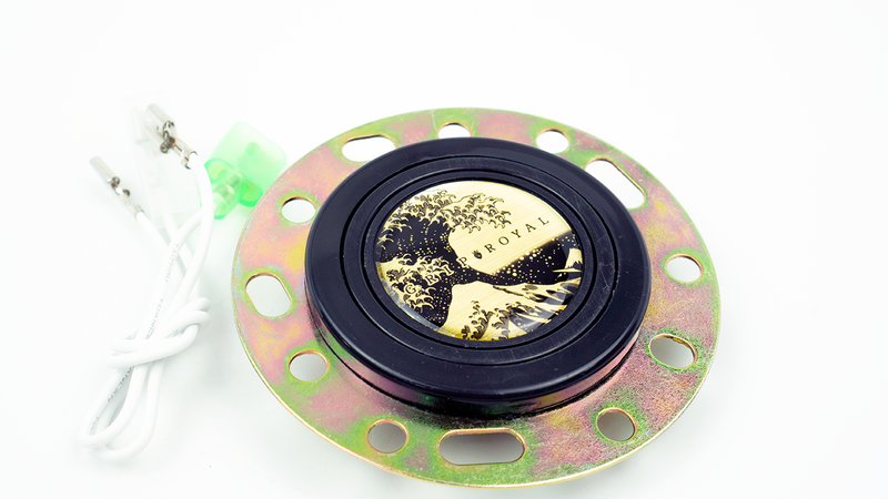 Grip Royal Great Wave Gold Horn Button