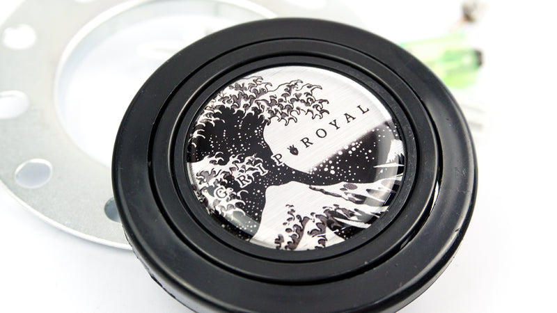 Grip Royal Great Wave Silver Horn Button